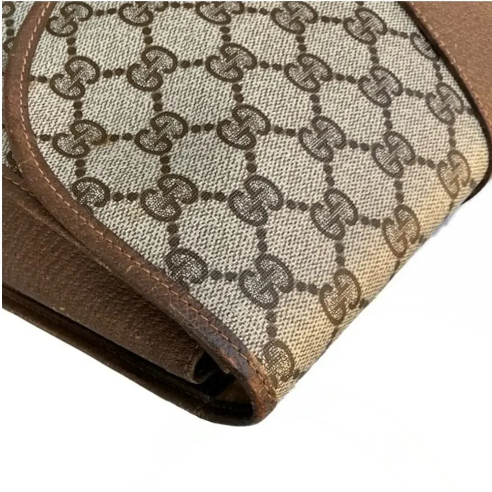 Gucci Beige GG Supreme Canvas Clutch with Brown Trim and Green-Red Web
